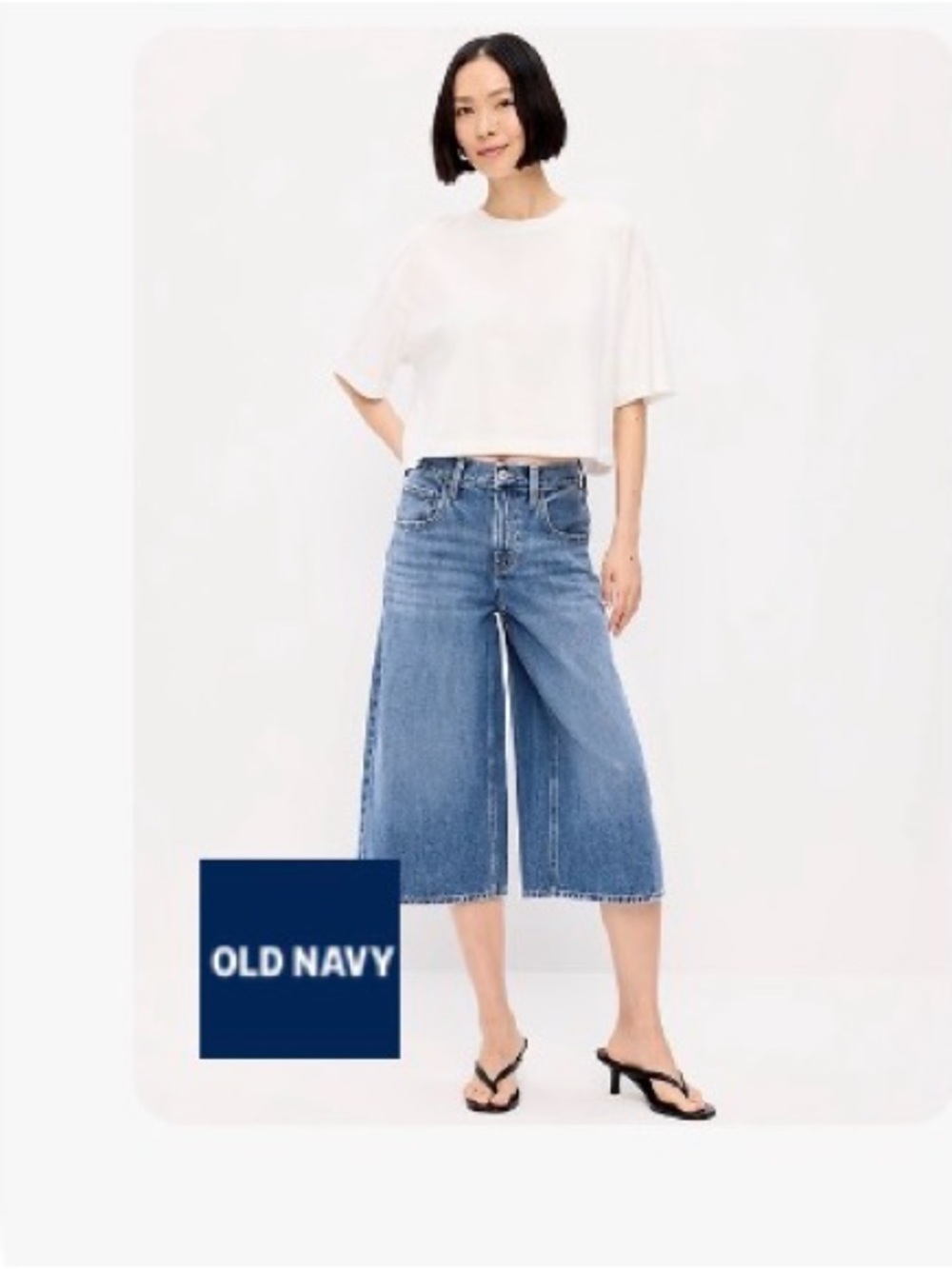 Old Navy Medium Blue Mid-Rise Baggy Wide-Leg Culotte Cropped Jeans